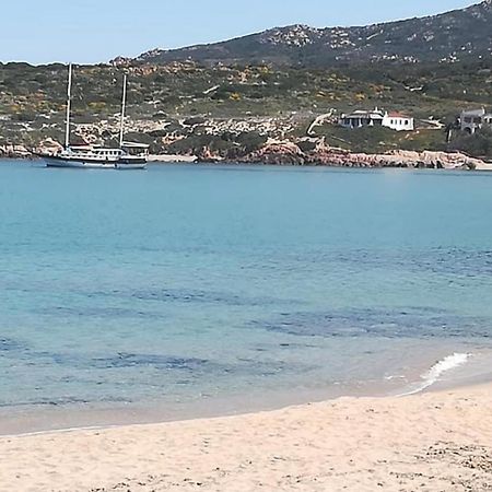 Appartamenti In Villa La Marinedda Isola Rossa Luaran gambar