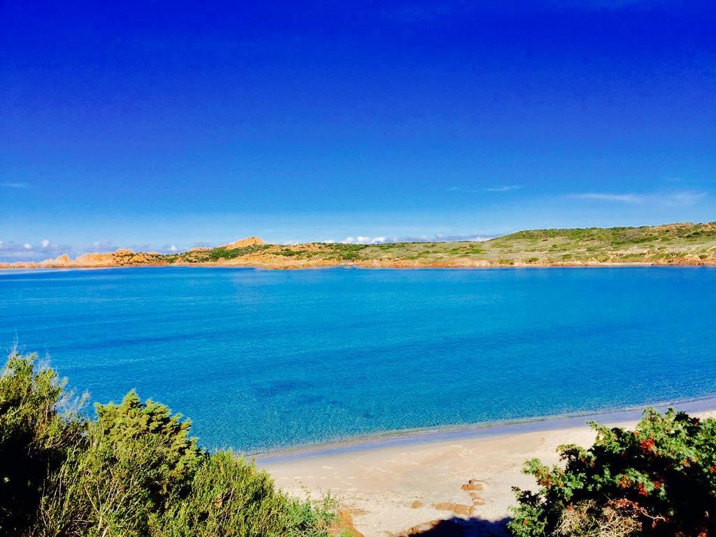 Appartamenti In Villa La Marinedda Isola Rossa Luaran gambar