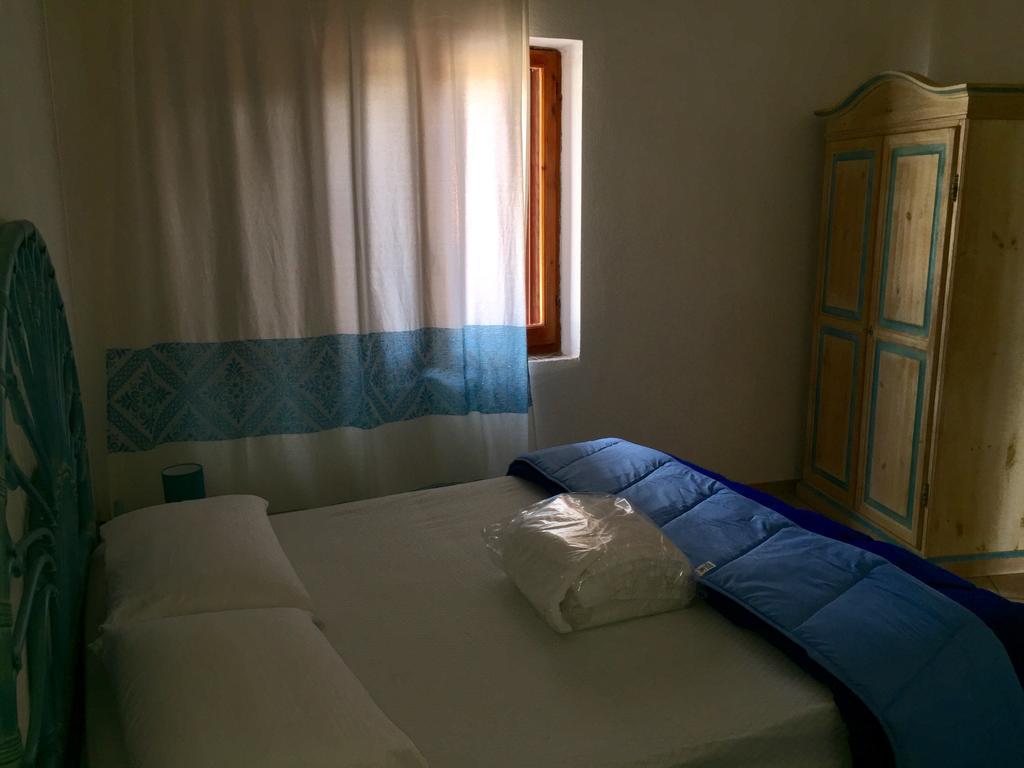 Appartamenti In Villa La Marinedda Isola Rossa Luaran gambar